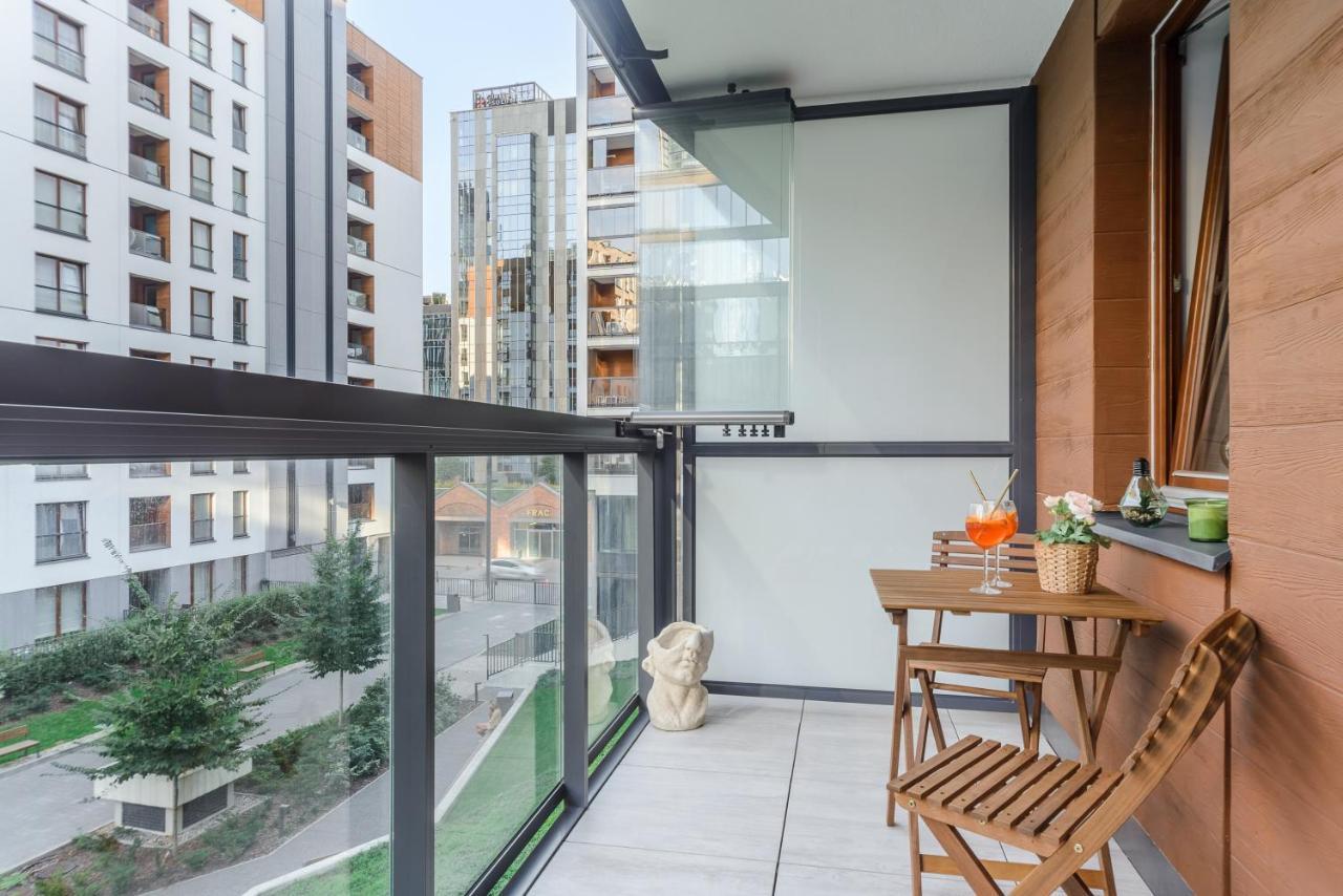 ורשה Modern Apartments With Access To The Pool Near Rondo Daszynskiego Station מראה חיצוני תמונה