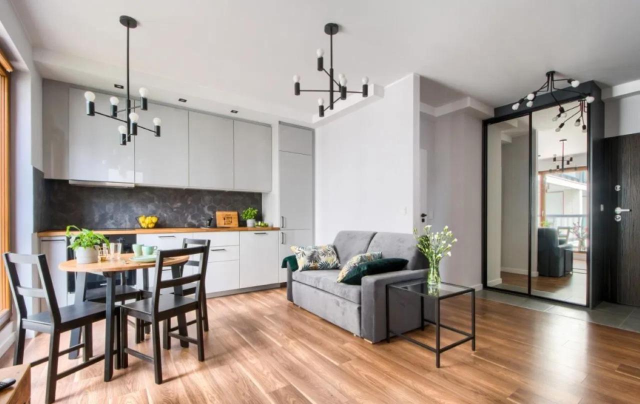 ורשה Modern Apartments With Access To The Pool Near Rondo Daszynskiego Station מראה חיצוני תמונה