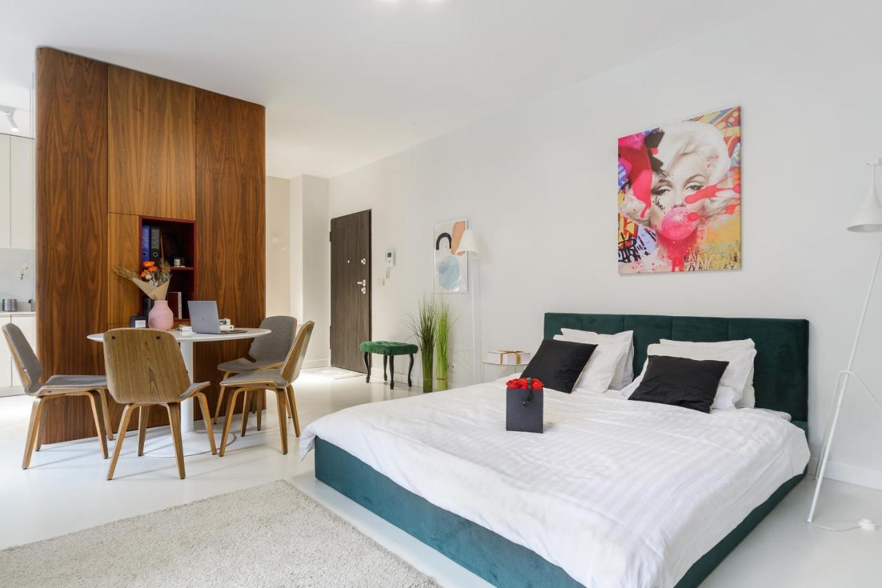 ורשה Modern Apartments With Access To The Pool Near Rondo Daszynskiego Station מראה חיצוני תמונה