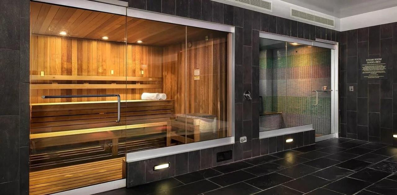 ורשה Modern Apartments With Access To The Pool Near Rondo Daszynskiego Station מראה חיצוני תמונה