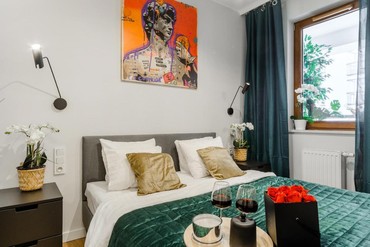 ורשה Modern Apartments With Access To The Pool Near Rondo Daszynskiego Station מראה חיצוני תמונה