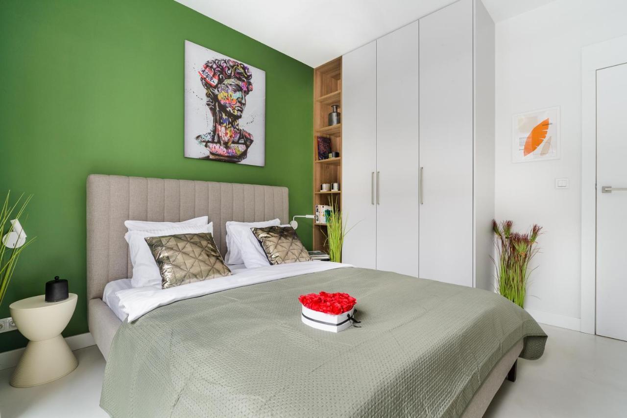 ורשה Modern Apartments With Access To The Pool Near Rondo Daszynskiego Station מראה חיצוני תמונה