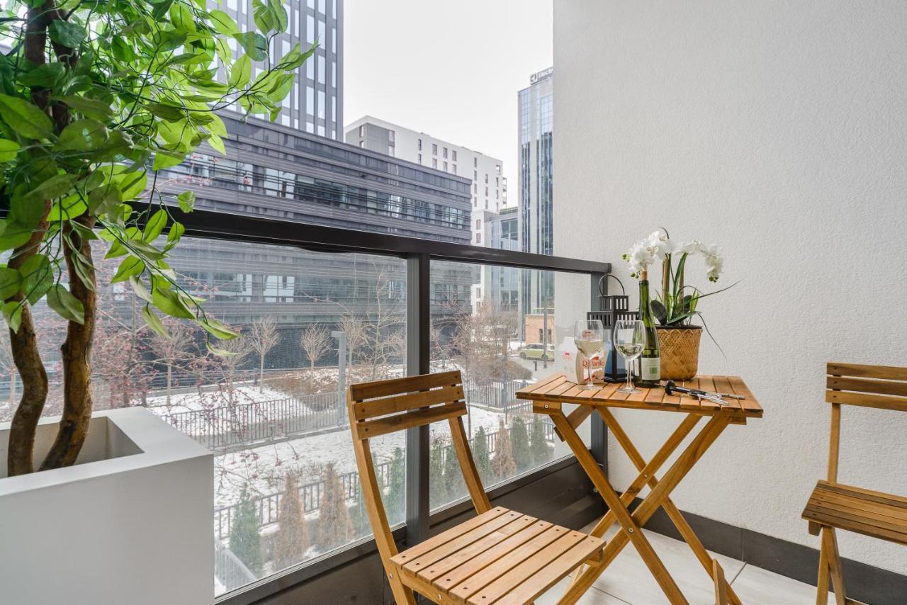 ורשה Modern Apartments With Access To The Pool Near Rondo Daszynskiego Station מראה חיצוני תמונה